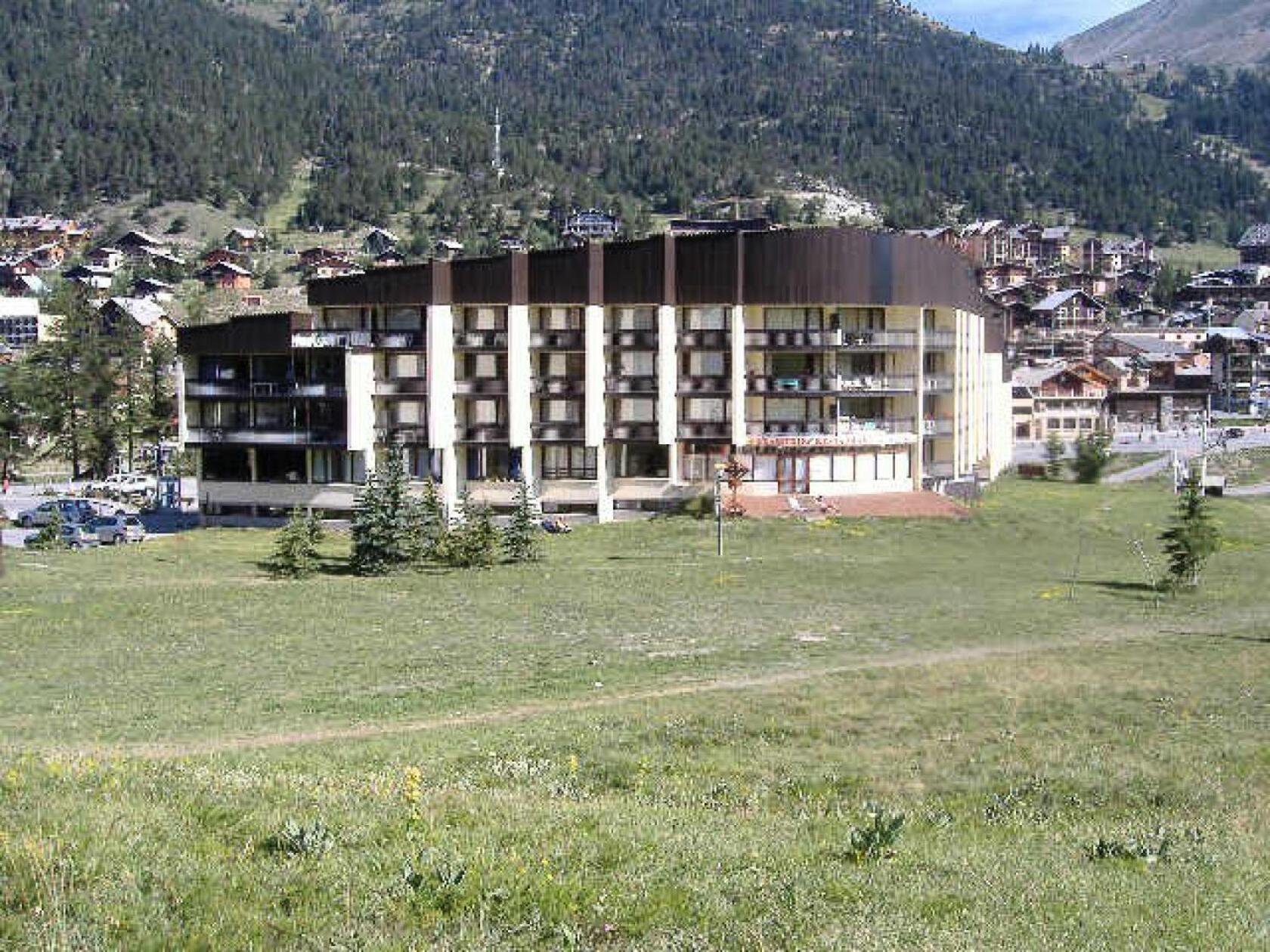 Residence Chalmettes - Joli Studio Renove Avec Acces Direct Aux Pistes. Parking Prive. Mae-8704 Montgenèvre Kültér fotó